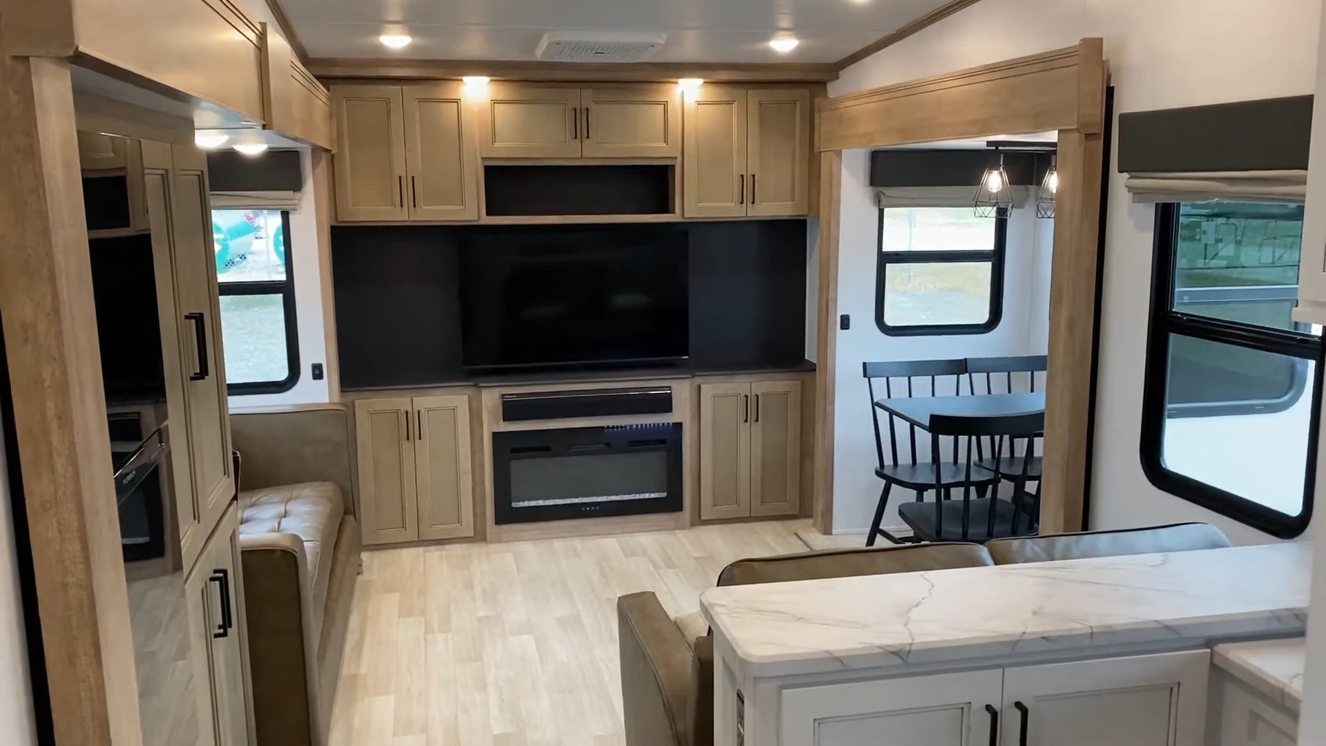 Keystone RV 2024 Arcadia 294SLRD Review