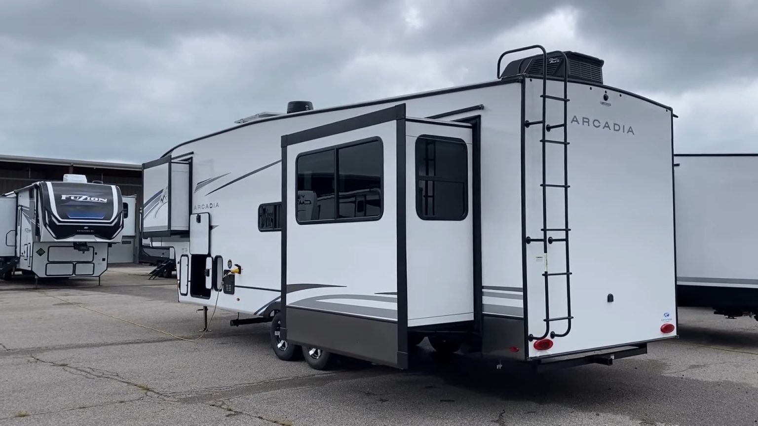 Keystone RV 2024 Arcadia 294SLRD Review