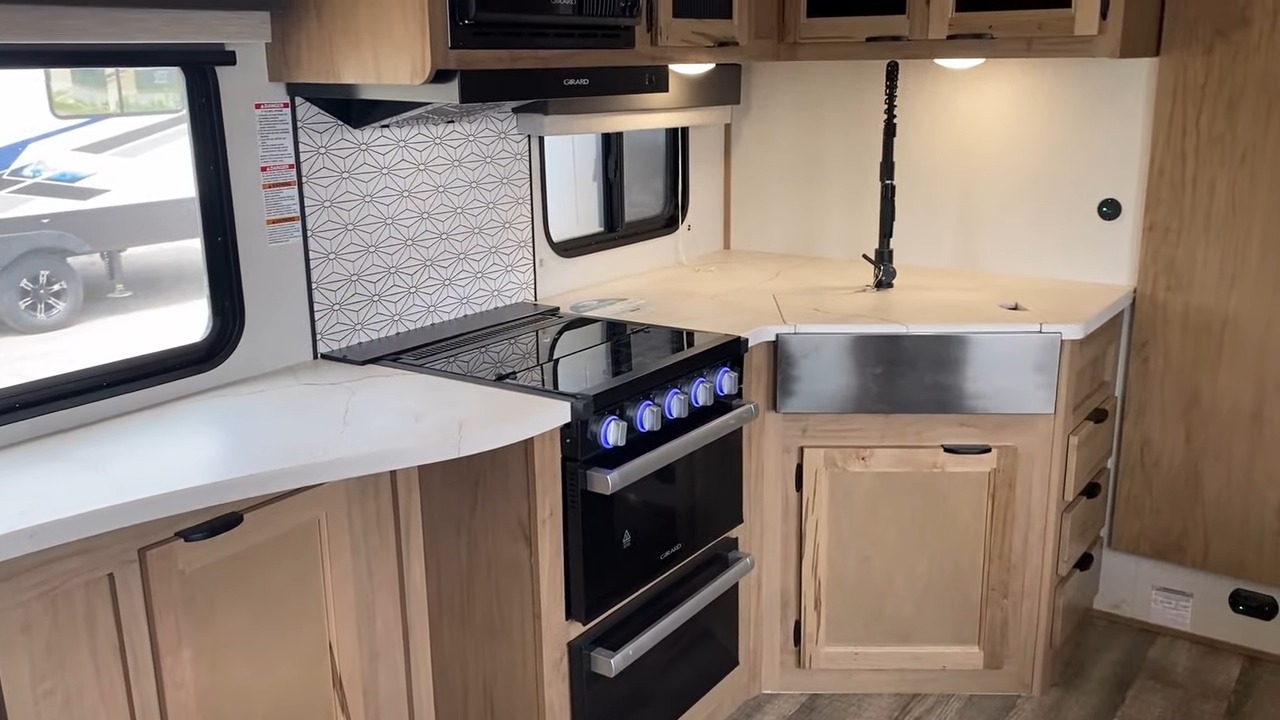 Built for Families! — 2024 Arctic Wolf 278BHS Fifth Wheel Review