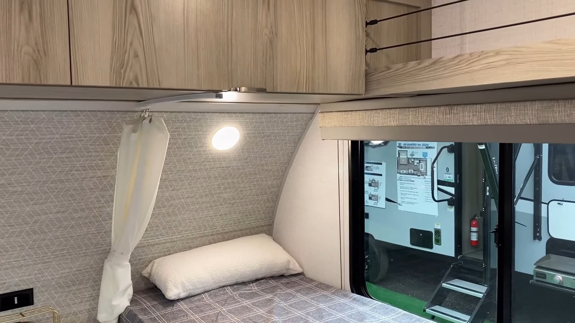 An Industry First! New Style of Mini Campers!! 2024 FSX 165VIEW Travel