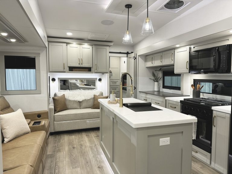 Brinkley RV Z 3110 5th Wheel: A Comprehensive Review