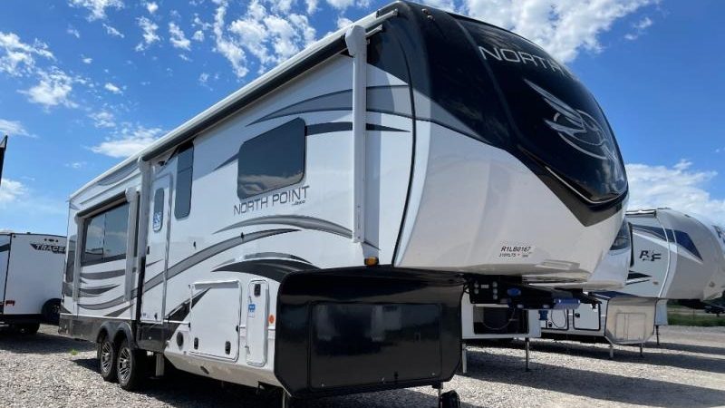 Exterior of Jayco North Point 5th Wheel