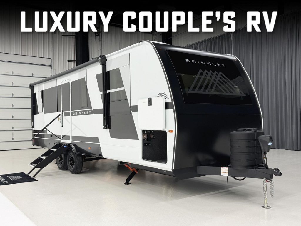 Brinkley Model I 275 with text, "Luxury couple's camper"